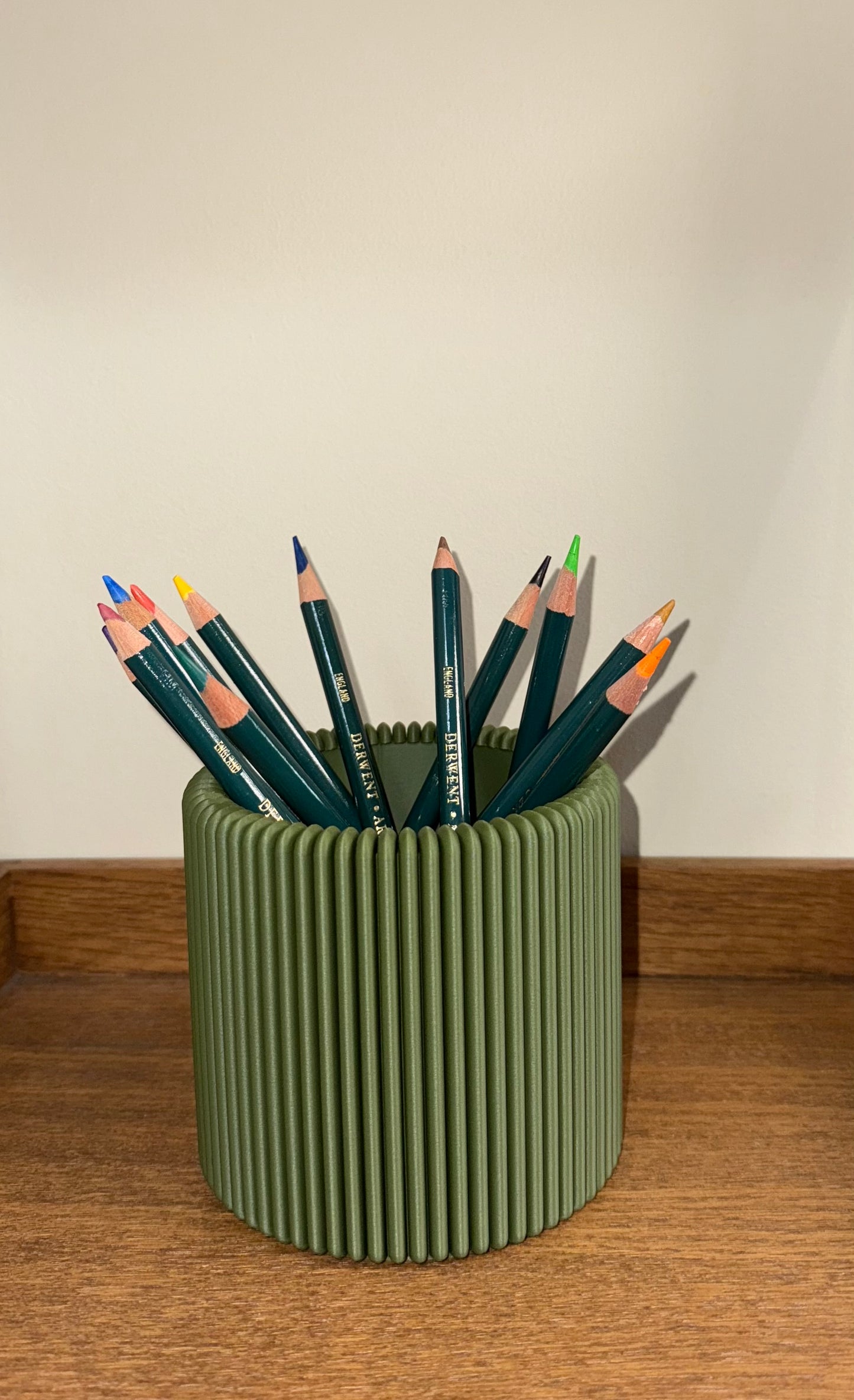 Textured Harmony Stationery Pot